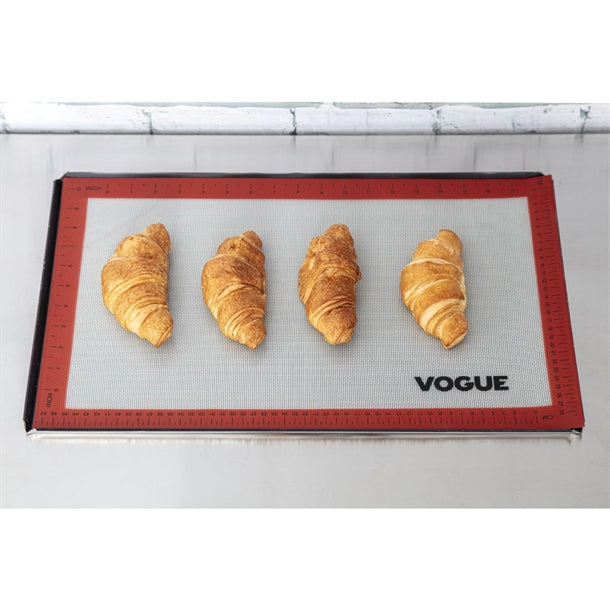 Vogue Non-Stick Silicone Baking Mat 520x315mm e842