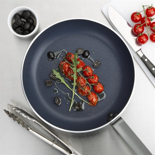 Vogue Aluminium Non-Stick Teflon Frying Pan 30cm ht981