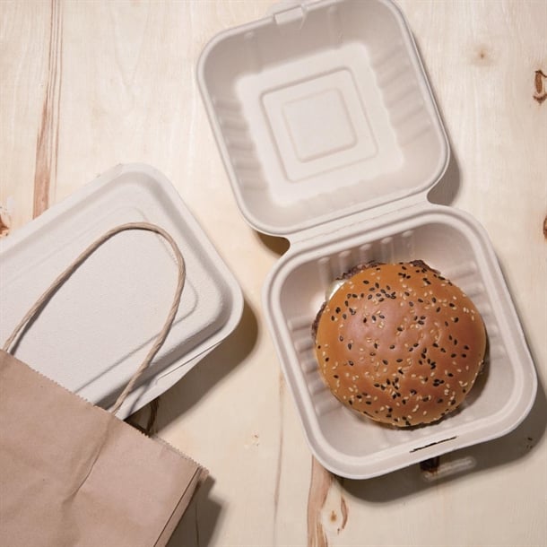 Fiesta Compostable Bagasse Burger Boxes Natural Colour 152mm (500 Pack) fc542