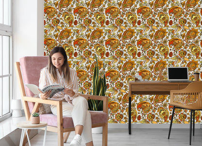 Wallpaper Beautiful Paisley Pattern