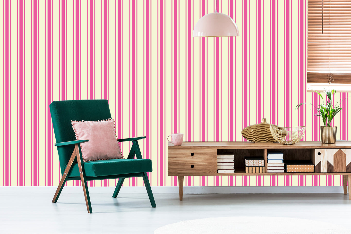 Wallpaper Classic Vertical Stripes