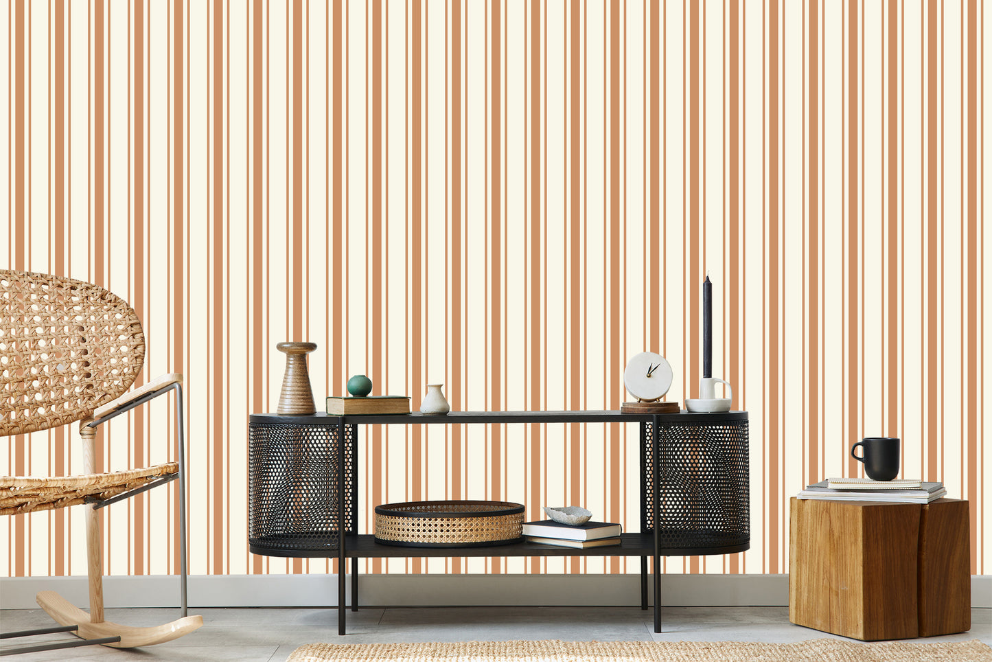 Wallpaper Classic Vertical Stripes