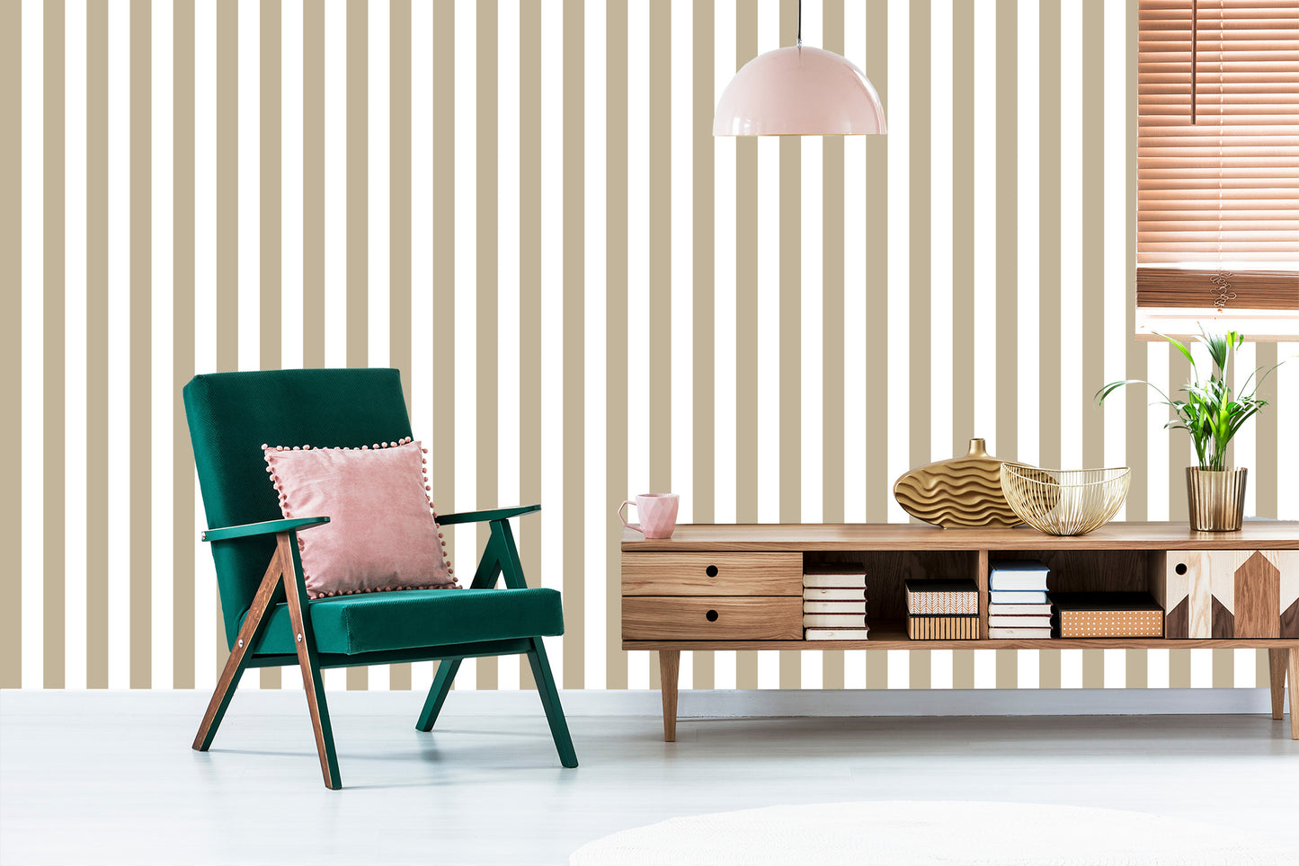 Wallpaper Classic Vertical Stripes
