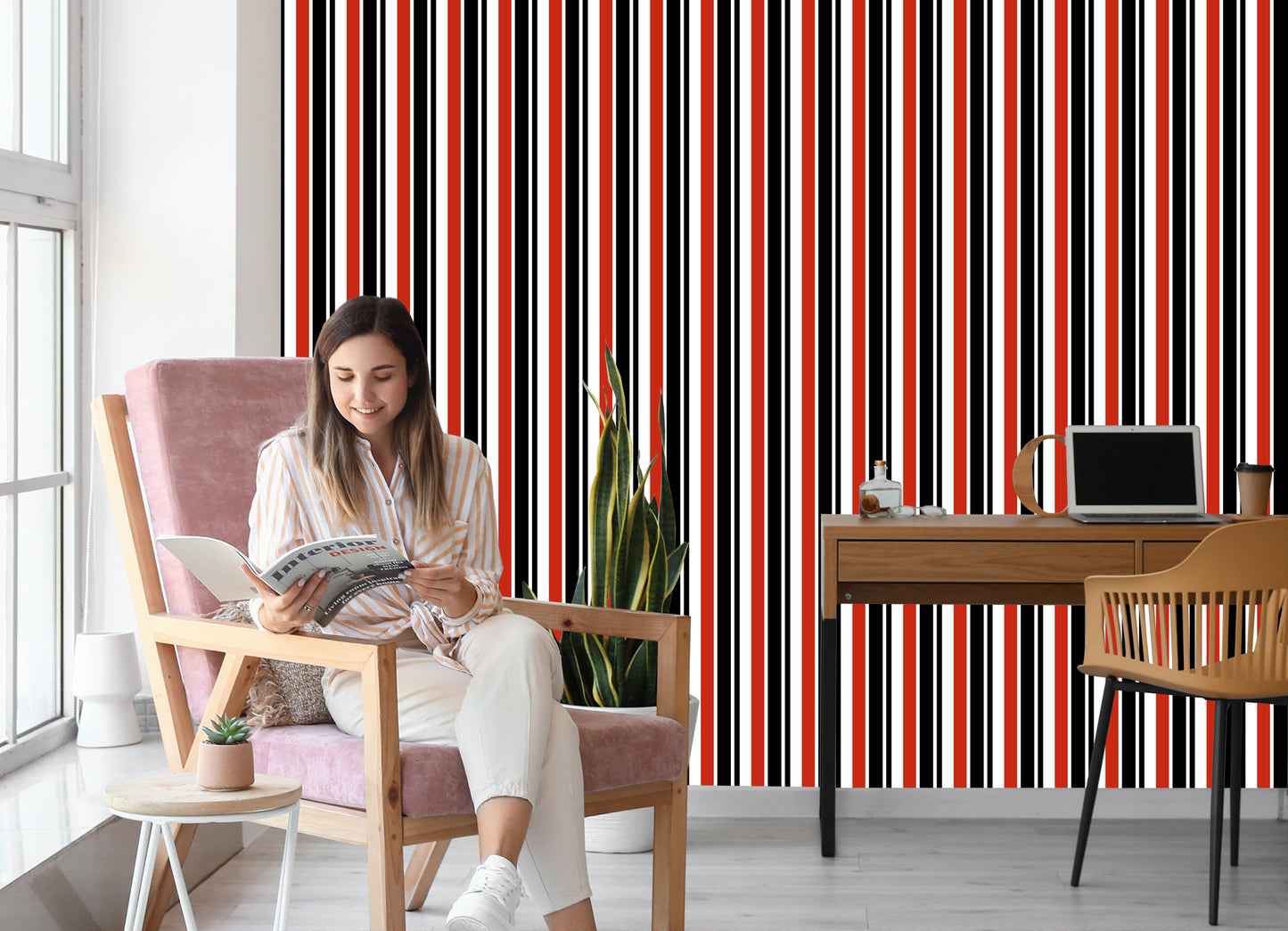 Wallpaper Classic Vertical Stripes For The Salon Office