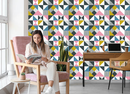 Wallpaper Geometric - Colorful Triangles
