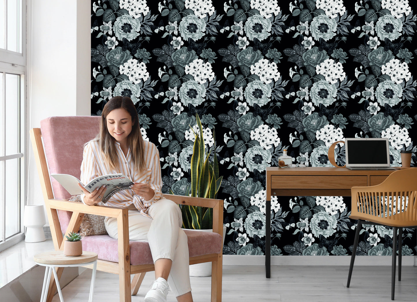 Wallpaper Vintage Peonies