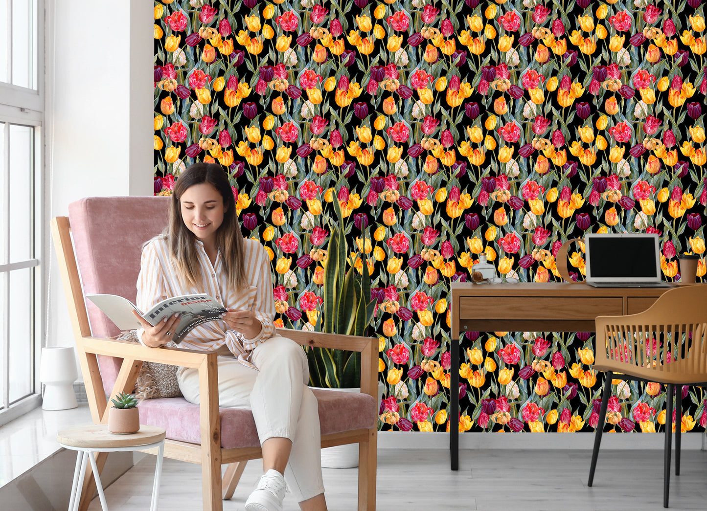Wallpaper Colorful Tulips
