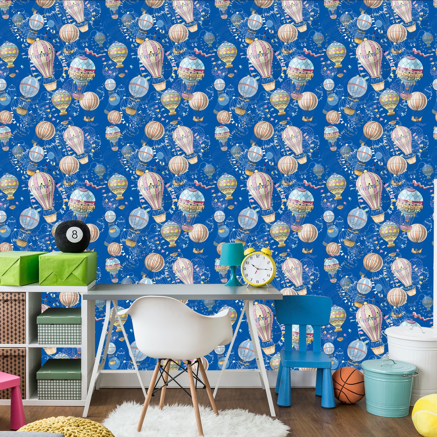 Wallpaper Balloons With A Blue Background