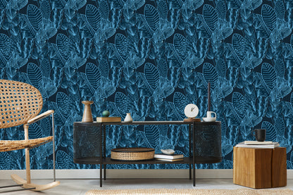 Wallpaper Tropical Leaves In Dark Colors