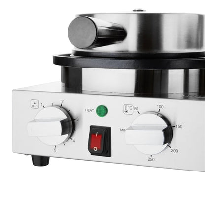 Buffalo Double Round Belgian Waffle Maker cj533