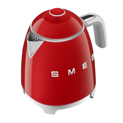 Smeg Mini Kettle Red KLF05RDUK cu155
