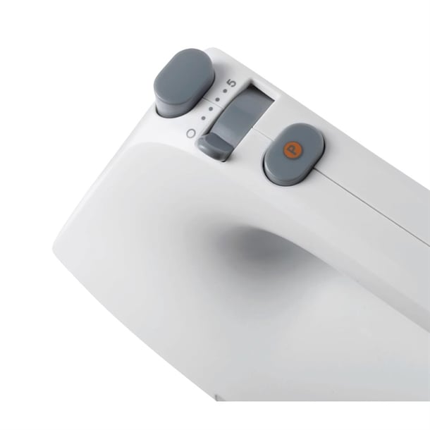 Kenwood Hand Mixer White HMP30 dj262
