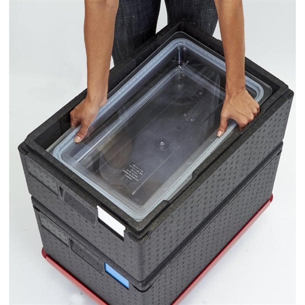 Cambro Polycarbonate 1/1 Gastronorm Tray 150mm dm738