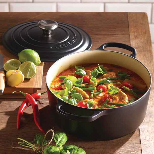 Le Creuset Cast Iron Round Casserole Dish Satin Black p_dr456