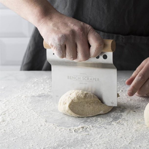 Mason Cash Innovative Kitchen 4-in-1 Bench Scraper dx950