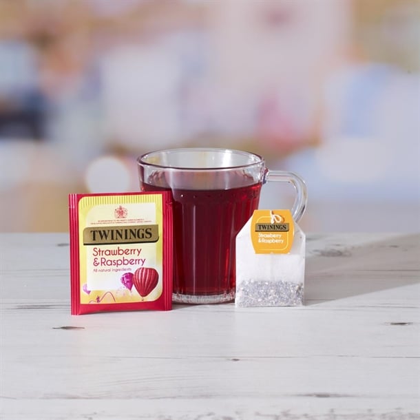 Twinings Strawberry and Raspberry Enveloped Tea Bags (240 Pack) dz465