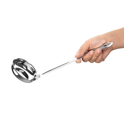 Nisbets Essentials Stainless Steel Plain Ladle 120ml fd199