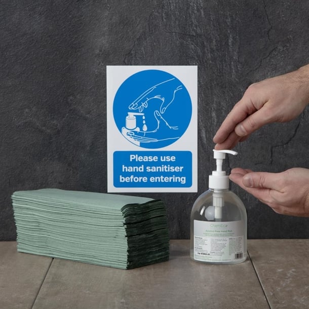 Please Use Hand Sanitiser Before Entering Sign A5 Self-Adhesive fn840