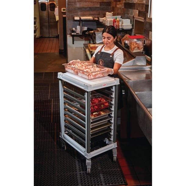 Cambro 1/1 Gastronorm Trolley 9 Tray Capacity Short fp466