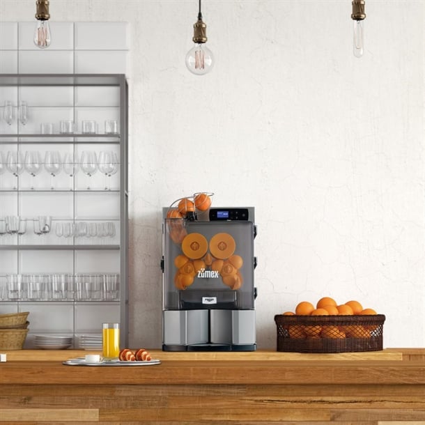 Zumex Essential Pro Juicer Black 4876 fu649