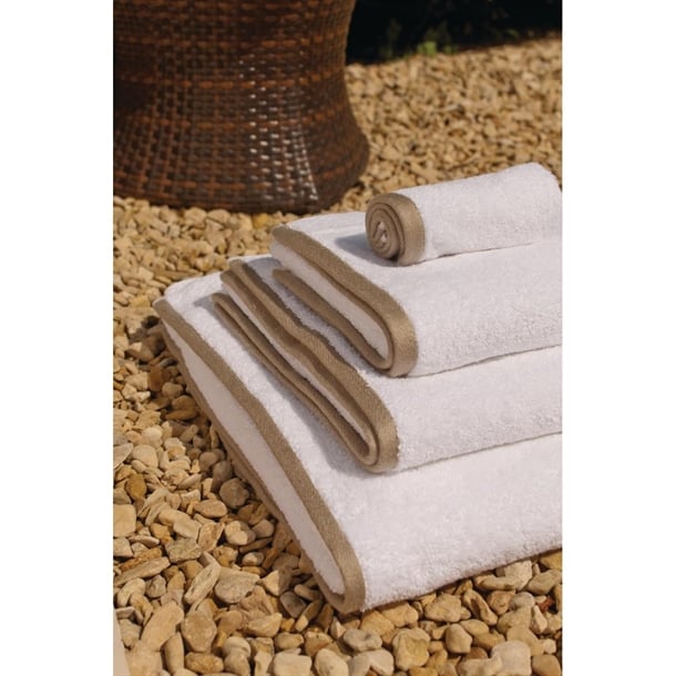Mitre Heritage Ambassador Face Cloth White with Taupe Border hb617