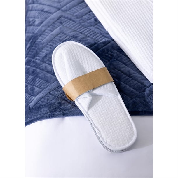 Mitre Essentials Honeycomb Slipper Closed Toe White hr092