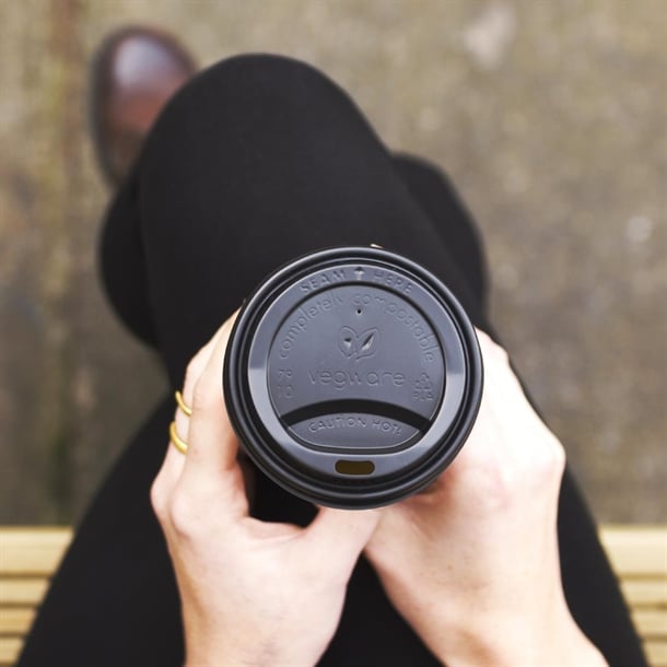 Vegware 79-Series CPLA Hot Cup Lids Black (1000 Pack) jb823