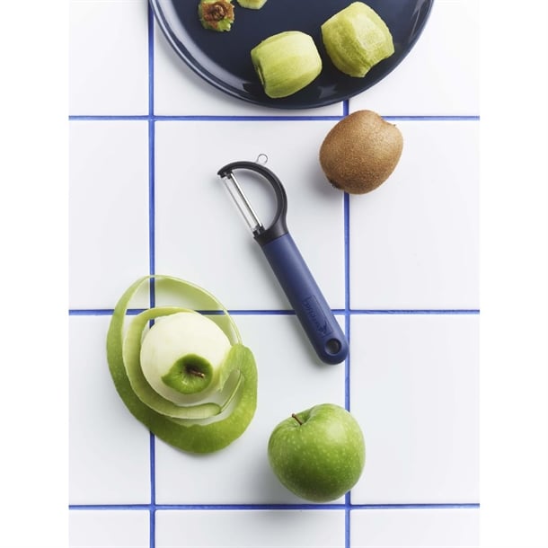 Deglon Blue Vertical Peeler with Swivel Blade jc931