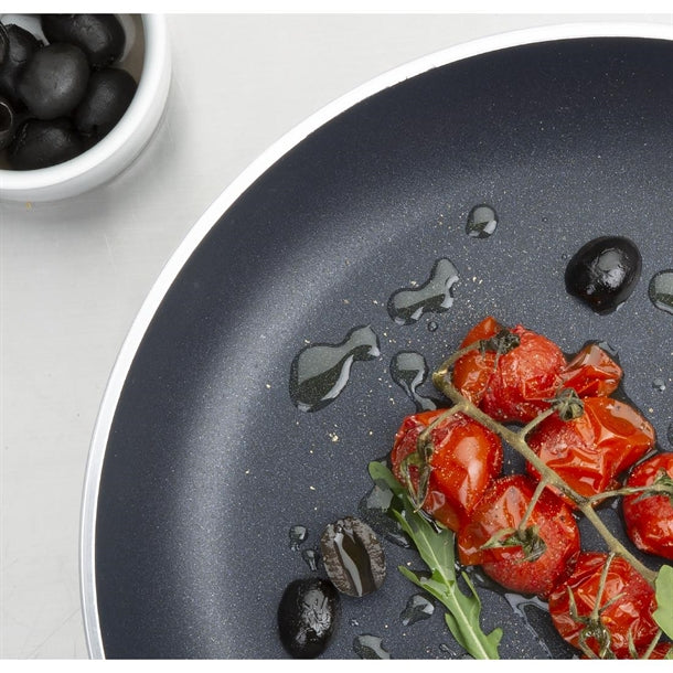 Vogue Aluminium Non-Stick Teflon Platinum Plus Frying Pan 28cm ht980