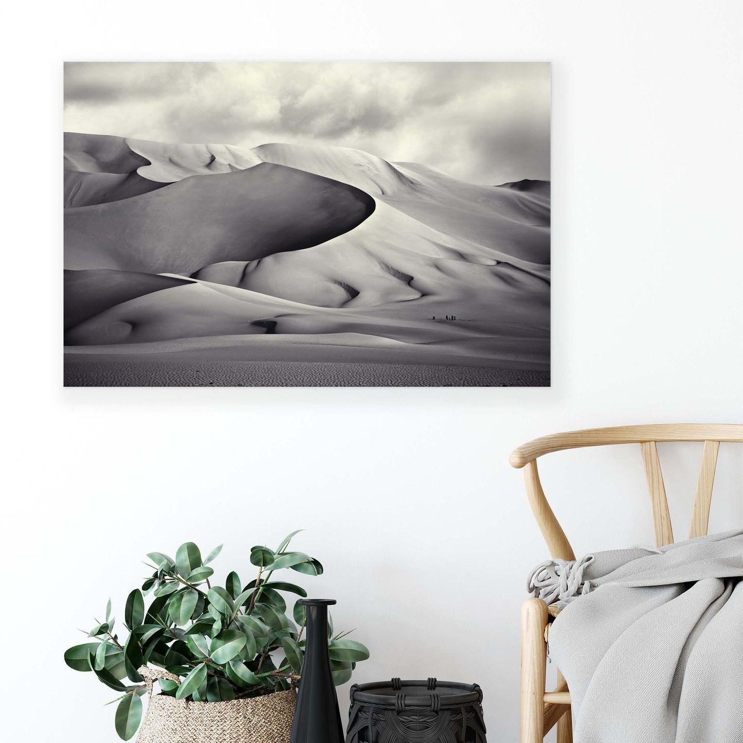 Pinza de Arakao by Manuel Vilches Canvas Print - USTAD HOME