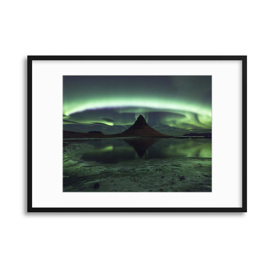 Kirkjufell Aurora by Philip Eaglesfield Framed Print - USTAD HOME