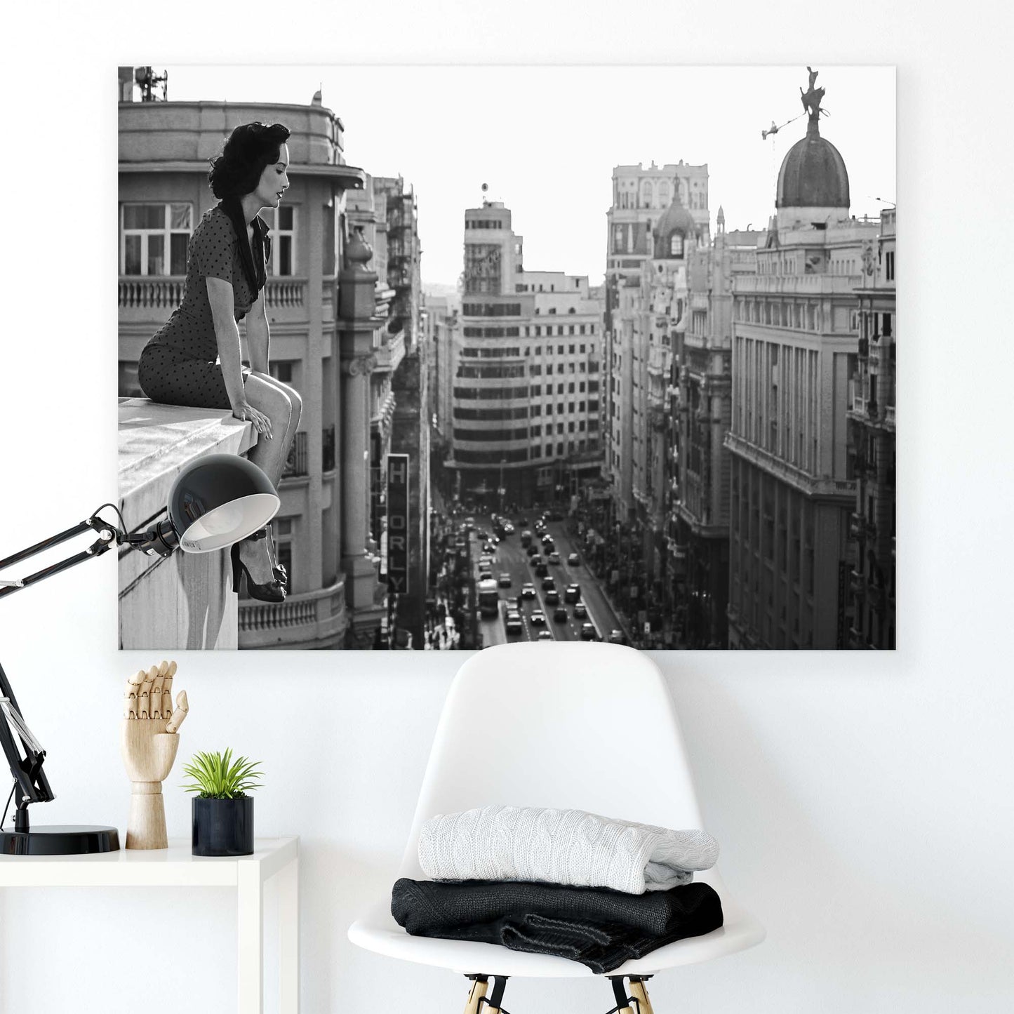 Mad Madrid by Alejandro Marcos Canvas Print - USTAD HOME