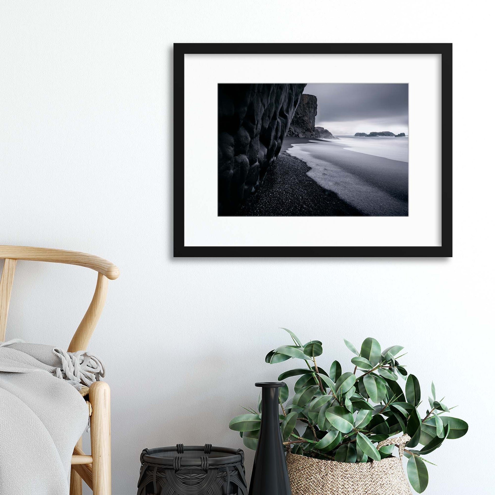 Icelandic Shore Framed Print - USTAD HOME