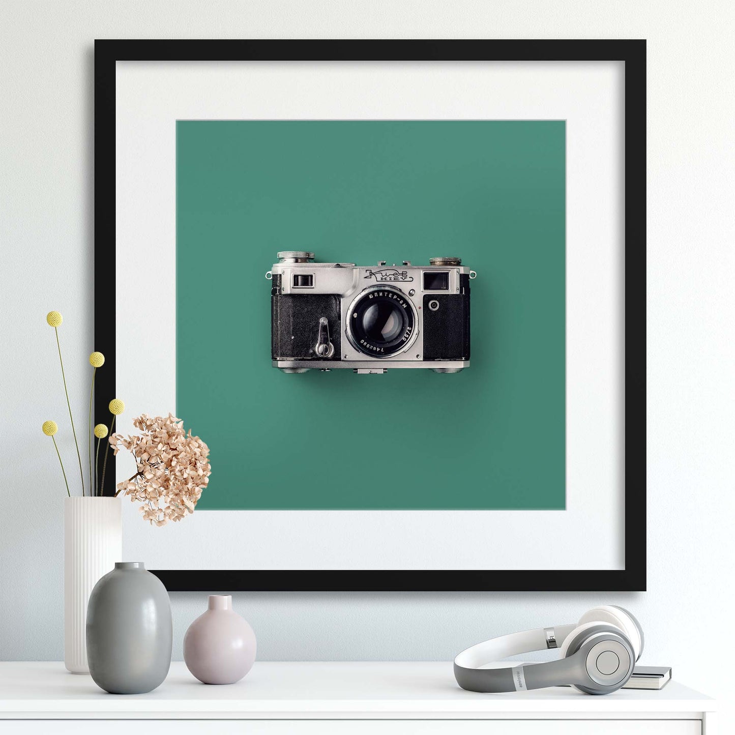 Retro Camera Framed Print - USTAD HOME