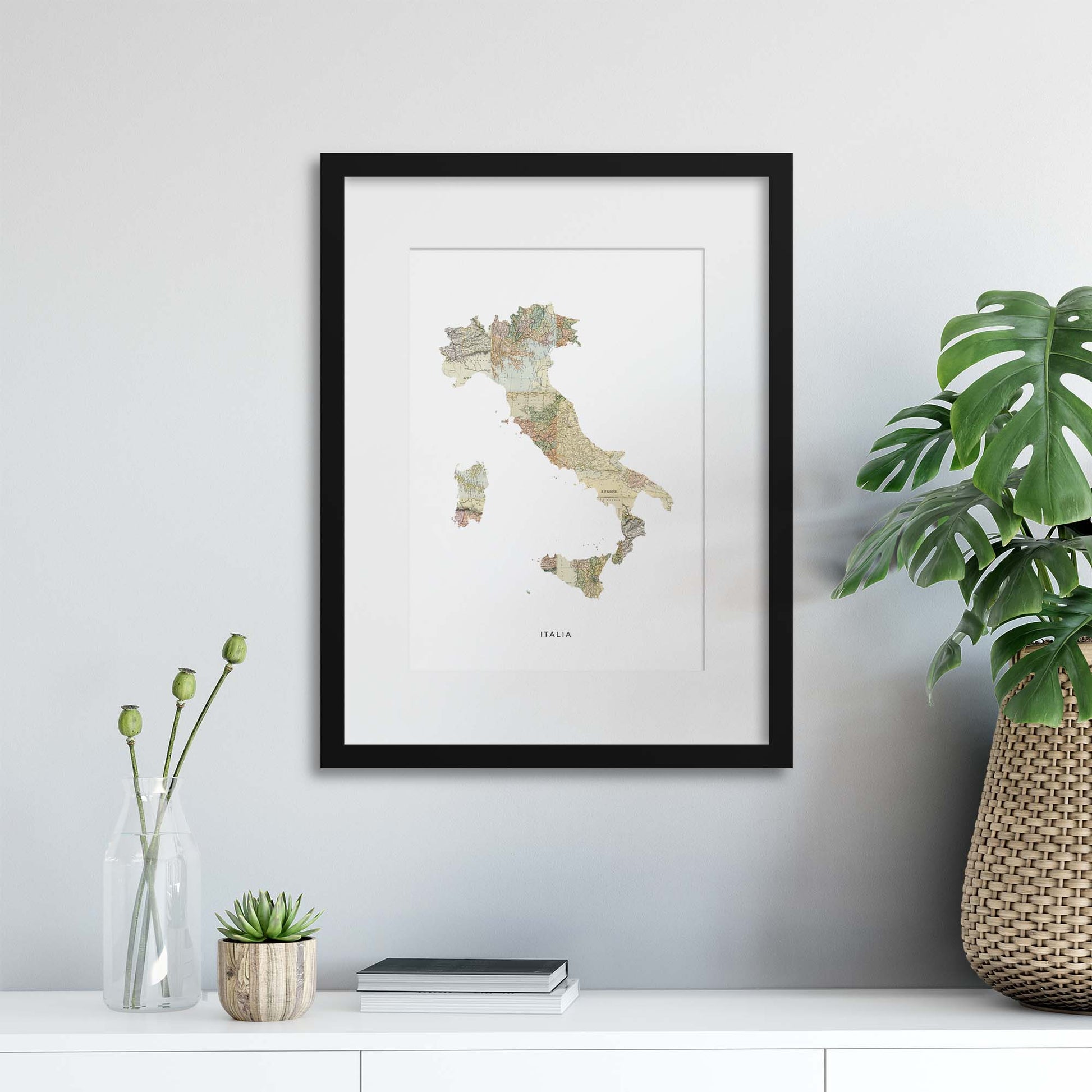 Map Countries: Italia Framed Print - USTAD HOME