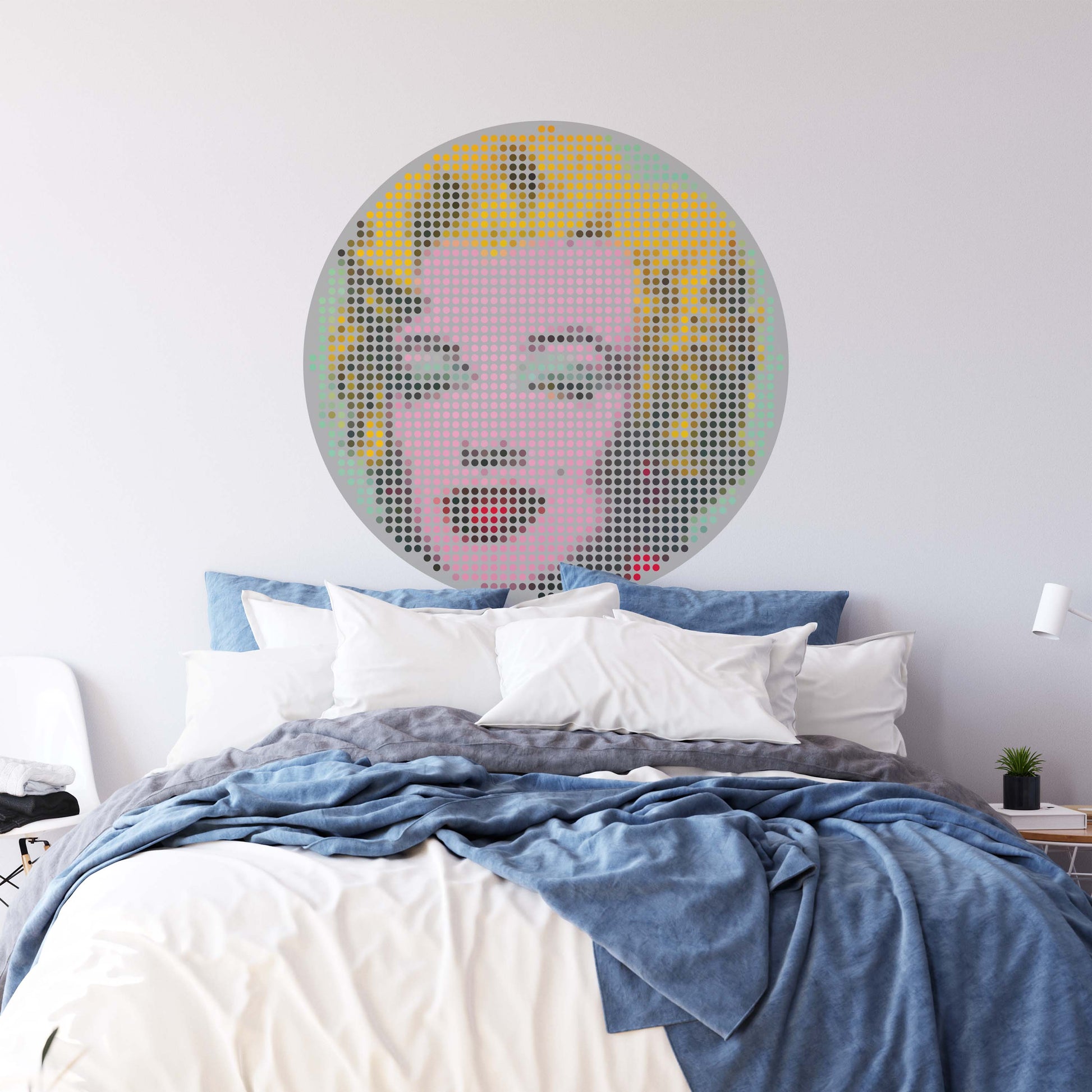Iconiq Marilyn - USTAD HOME