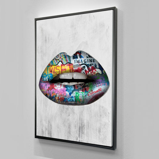 Beautiful "Graffiti Lips" Canvas - USTAD HOME